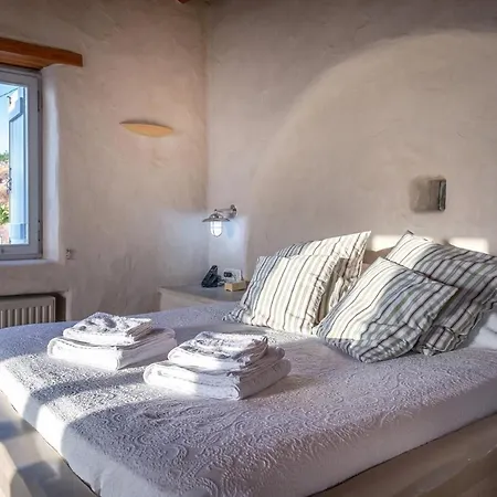 Paros Sleeps 12 T478610 باروس